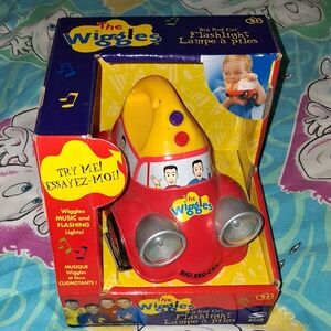 New 2003 The Wiggles Vintage Musical Flashlight Big Red Car Toy